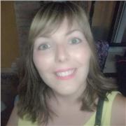 Profesora. Licenciada en administración de empresas, con máster en profesorado. Nivel C2 en inglés y B2 en francés